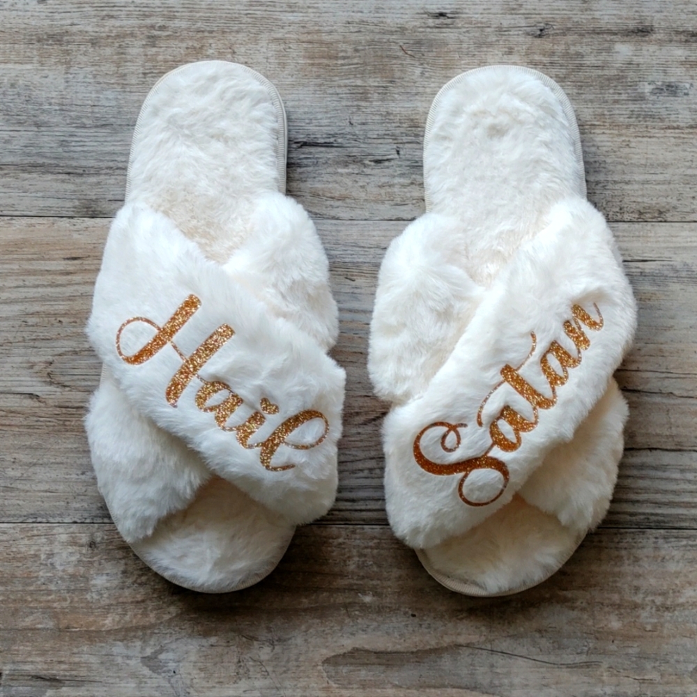 NWOT Hail Satan glitter faux fur slippers 40-41